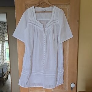 White Short Sleeve Pinstripe Night Gown- medium